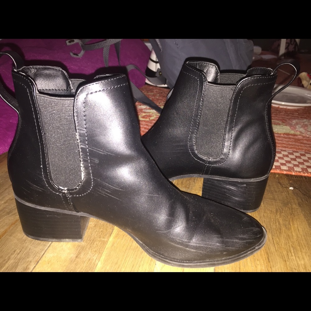 Chelsea Boots